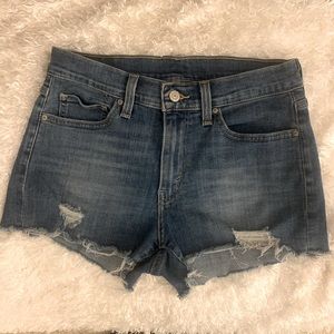 Levi’s Mid-Rise Cut Off Shorts